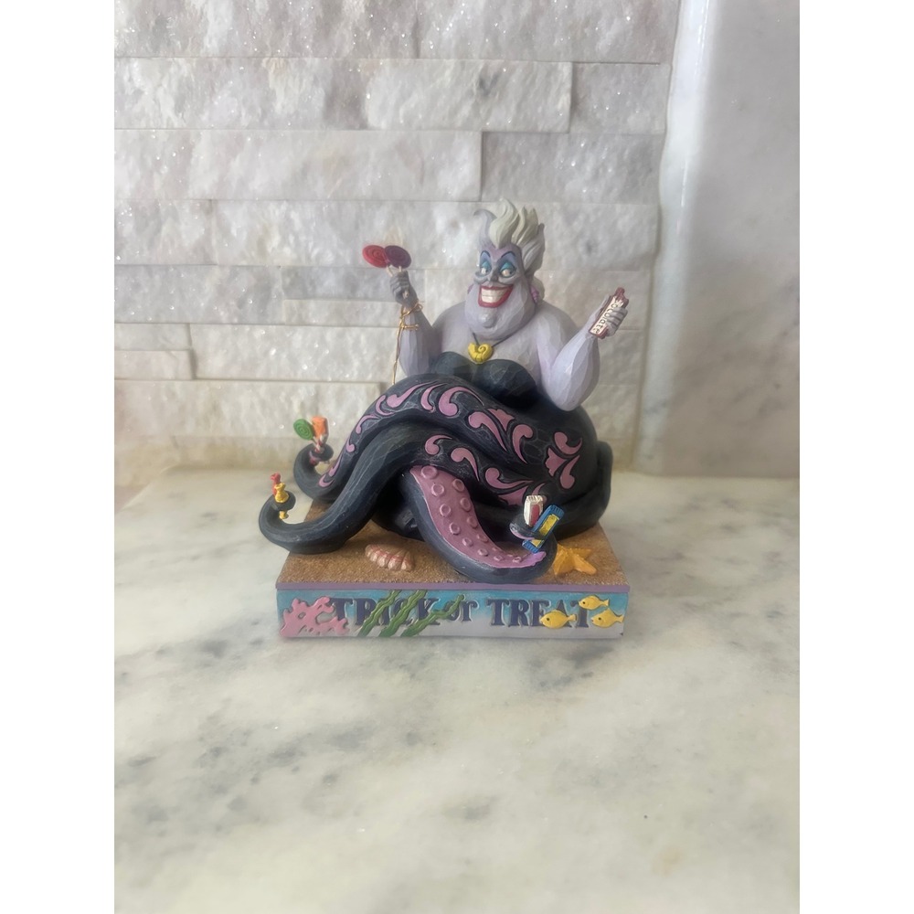 Disney Traditions Jim Shore Ursula Deliciously Greedy Figurine Halloween NWT